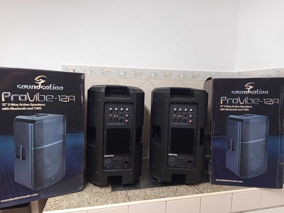 2-Colunas Ativas Soundsation 880W/Novas