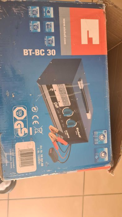 Sprzedam prostownik Einhell BT-BC 30 Blue – solidny i sprawdzony