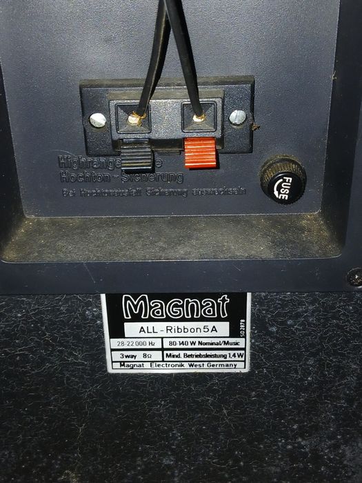 Colunas Audio Magnat