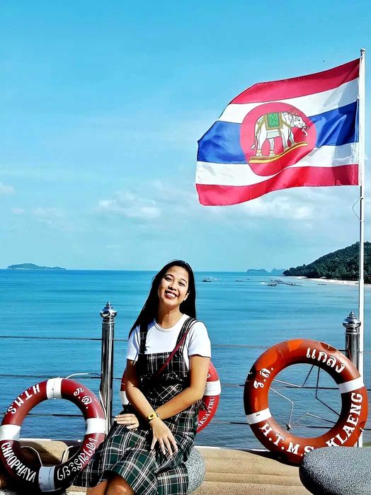 Speaking Lessons with a friendly English Native Speaker :) with many years of experience in Thailand & Philippines