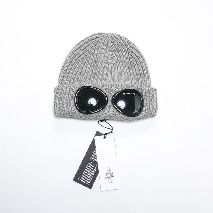 Шапка CP Company натуральная шерсть серая,шапка Сипи компани