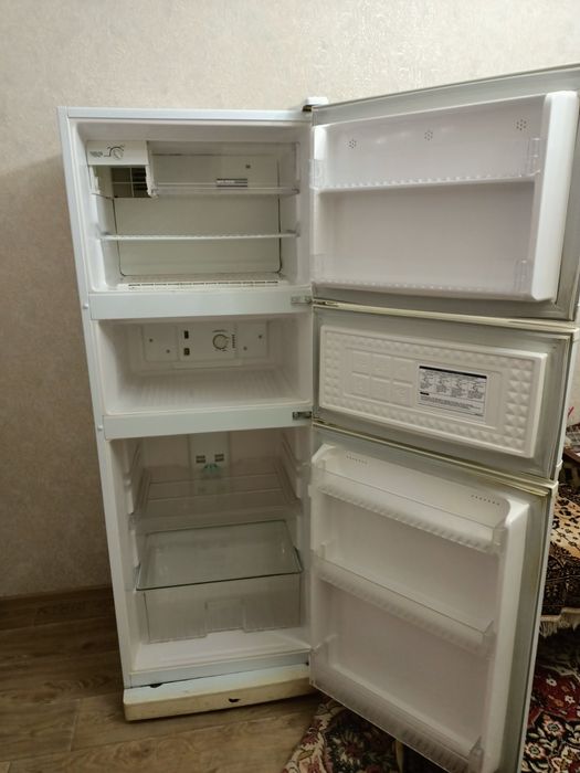 Продам холодильник  LG