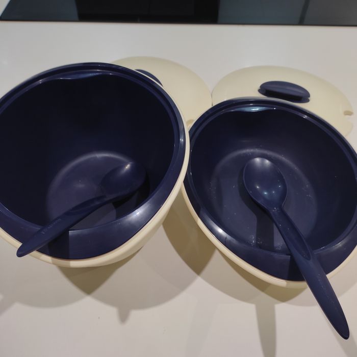 Duas terrinas térmicas Tupperware443783092581836802