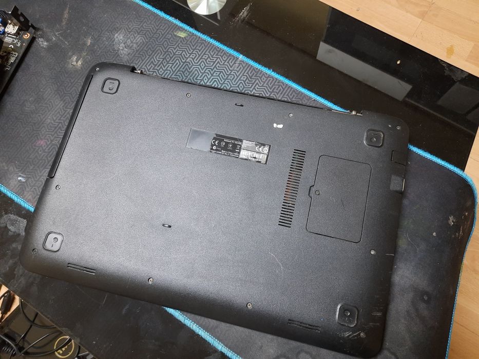 Laptop asus X555lj-x0182t  Stan nieznany beż zasilacza  i