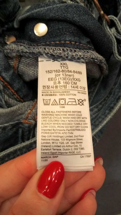 Джинсовий комбінезон GAP на дівчинку