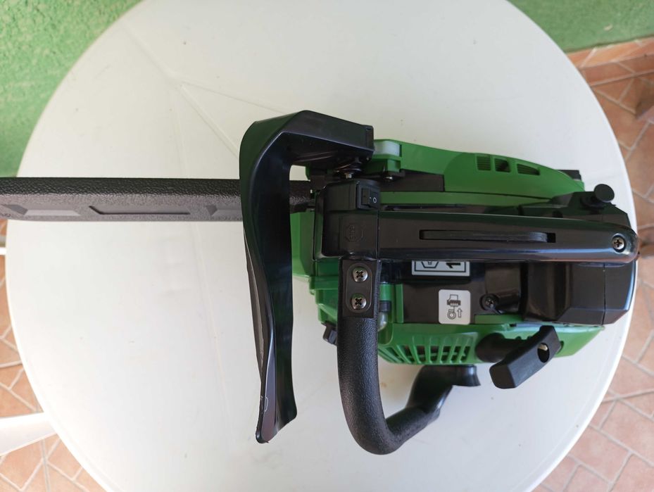 Motoserra podadora Mader