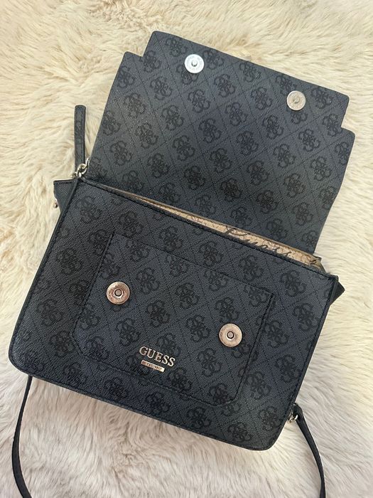 Torebka listonoszka guess