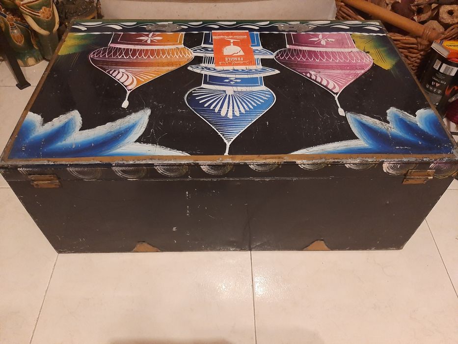 Arca Mala Bau pintado mão chapa e ferro