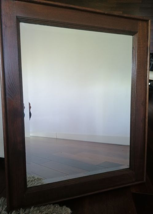 Espelho antigo em madeira