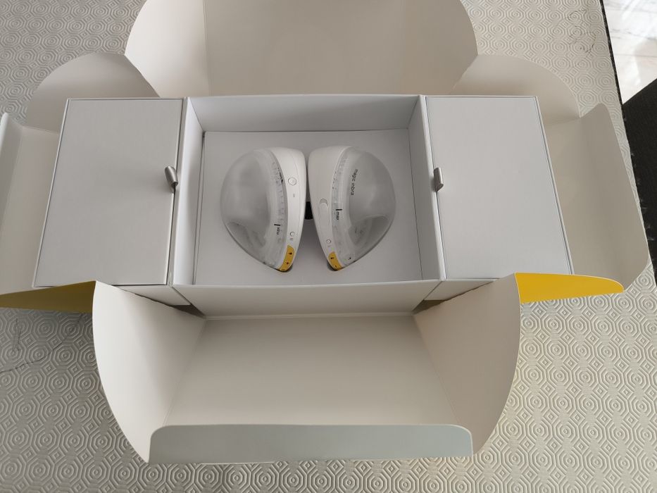 Bomba de Leite Elétrica Medela Hands-Free (Como Nova)
