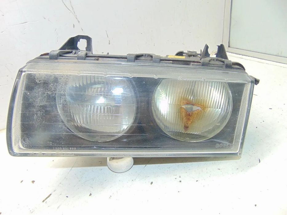 Hyundai H100/BMW E46 Farol