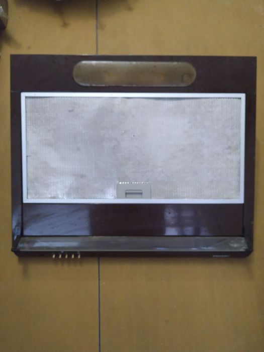 Продам вытяжку кухонную