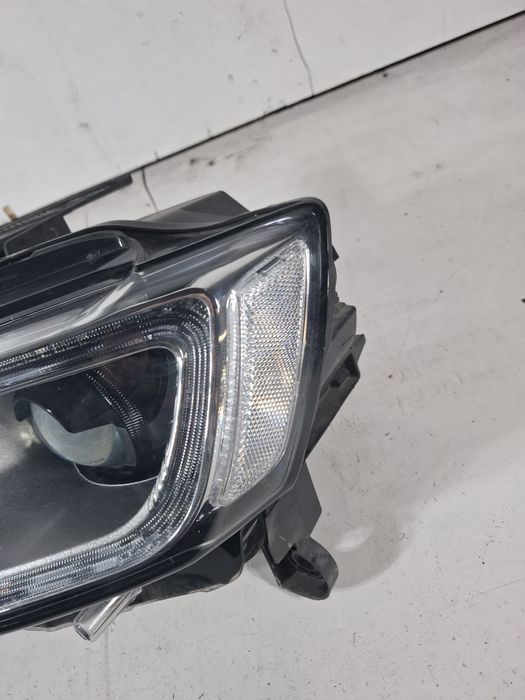 JEEP GRAND CHEROKEE WK2 LIFT lampa lewy przod przednia Europa WLKP