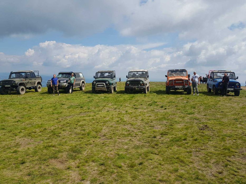 Таксі Славсько, Екскурсії по Карпатах, Джип тури