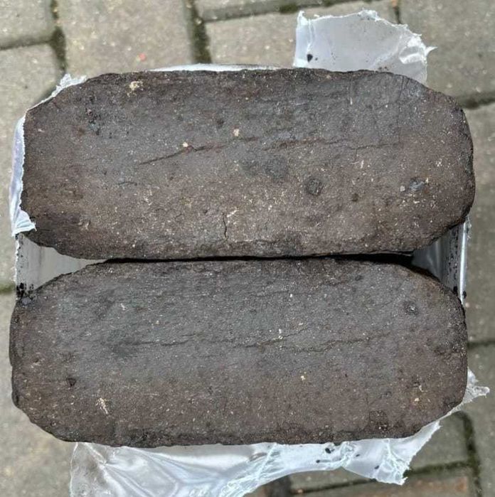 Brykiet TORFOWY paczkowany drzewny drewno kominkowe PELLET Biotechnik