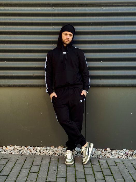 Спортивний костюм Nike на лампасах чорний/ чоловічий костюм найк тепли