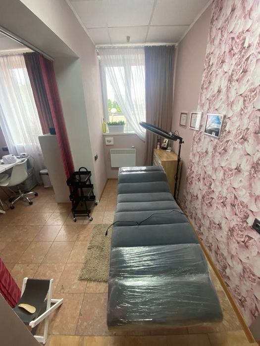 Оренда кабінет робоче місце  початок Троєщини