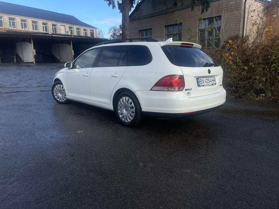 Volkswagen Golf 5 1.9TDI 2009 білий