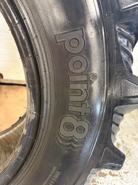 13.6R24 Taurus Point 8 13.6-24