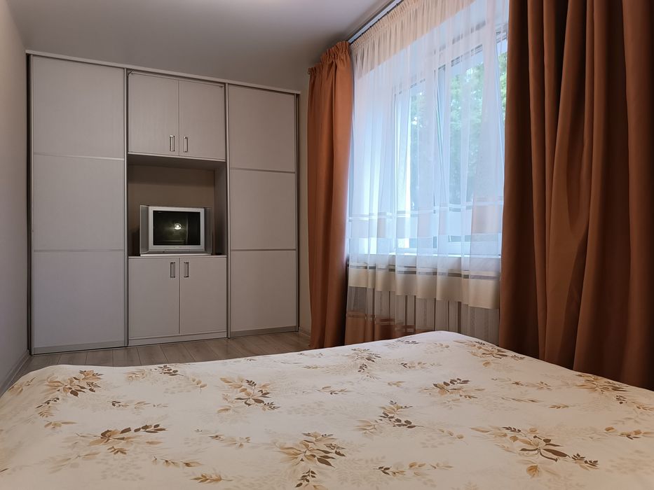 Квартира в Центрі Люкс 2х кімн. Перемоги 103