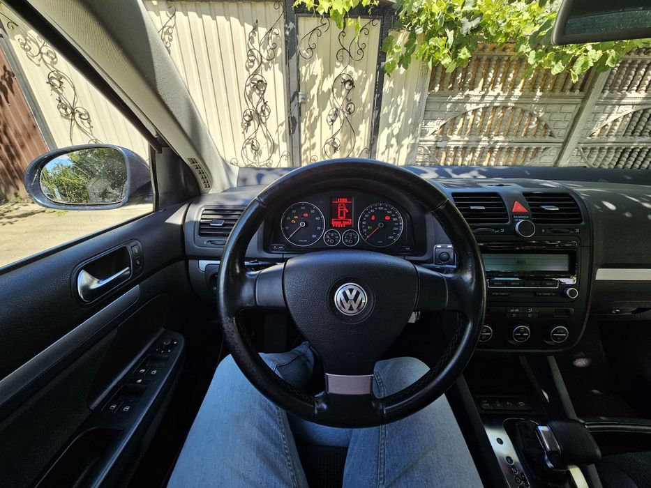 Volkswagen Golf V (5) Variant 1.4 TSI 122 к.с. Автомат DSG