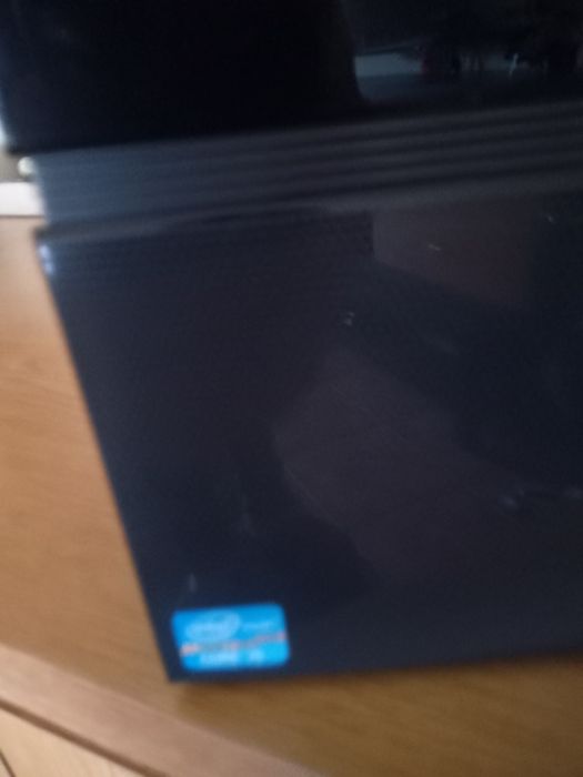 Torres PC i5 e i3