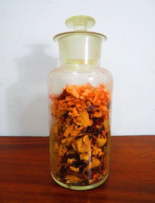 Antigo frasco de farmácia.