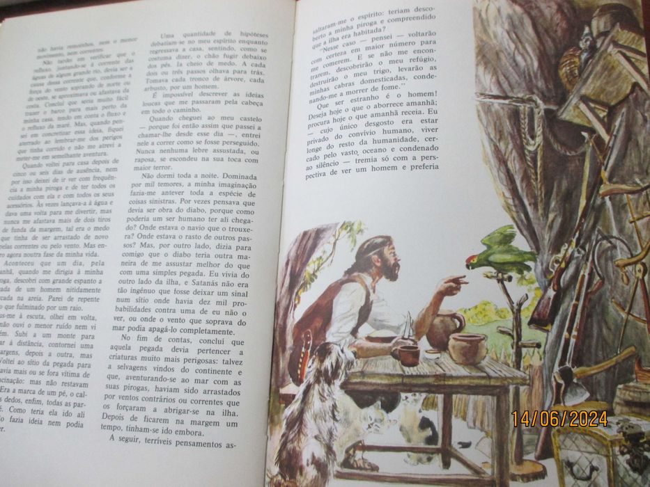 Livro antigo . Robinson Crusoe de Daniel Defoe