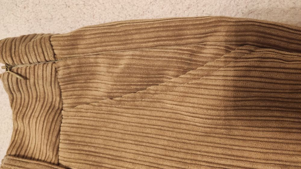 Новые вельветовые Бермуды шорты Imperial S размер (Италия, оригинал).