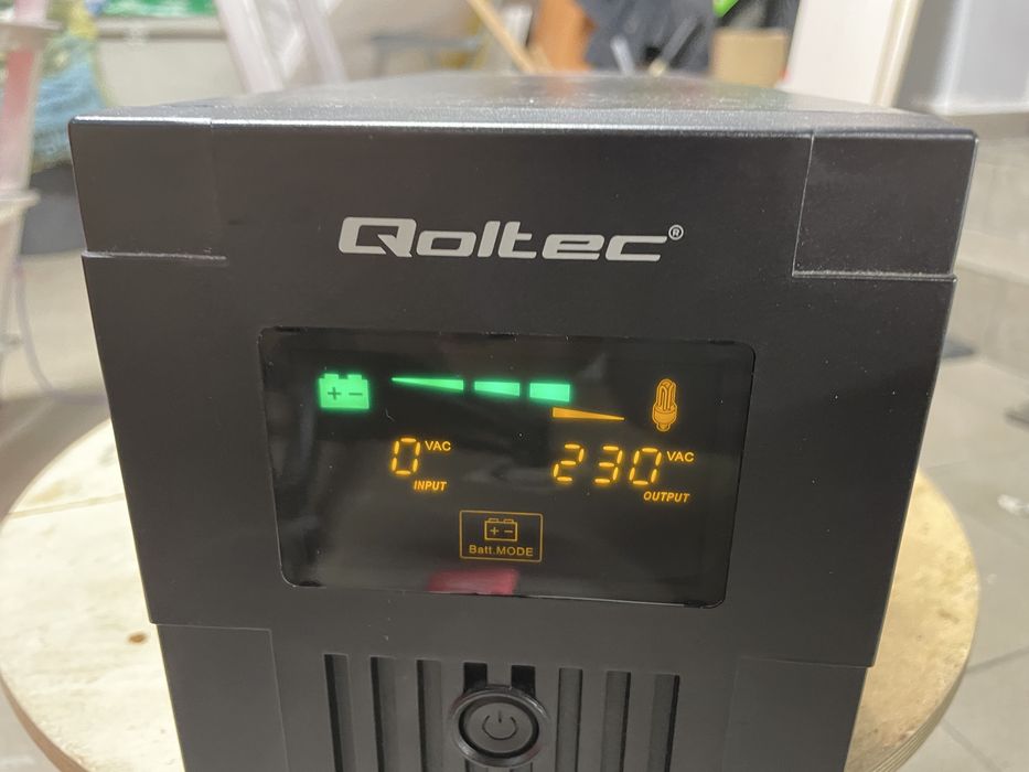 Qoltec Zasilacz awaryjny UPS | Monolith | 1500VA | 900W | LCD | USB