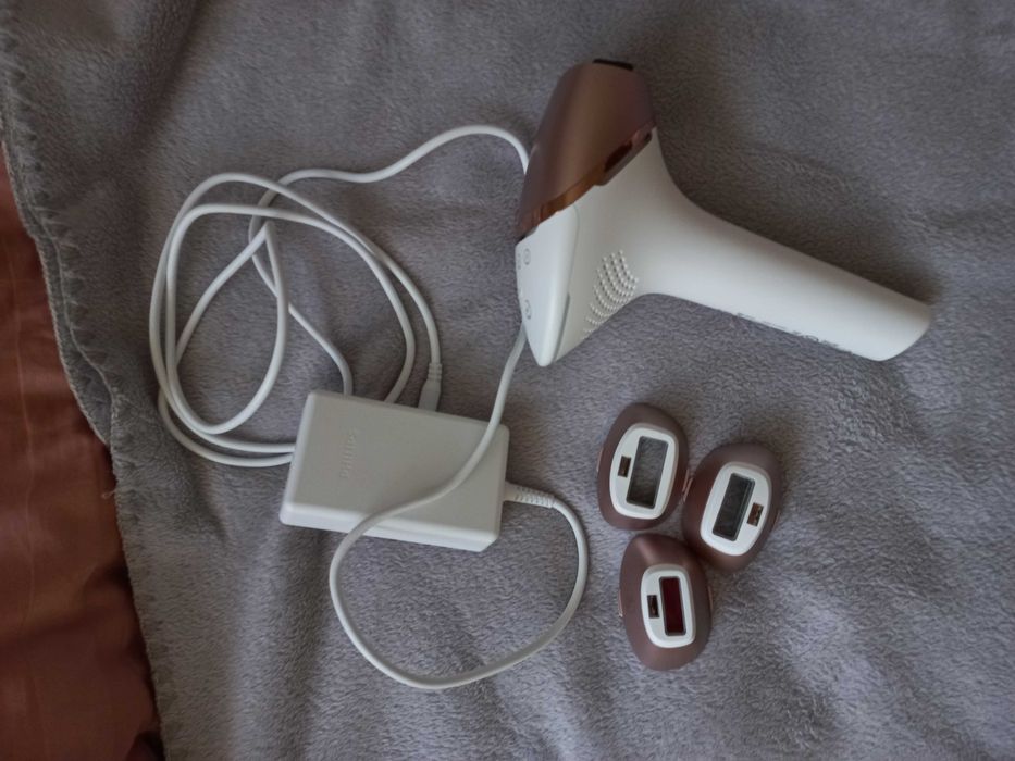 Фотоепілятор Philips Lumea Prestige IPL — стан нового, повний комплект