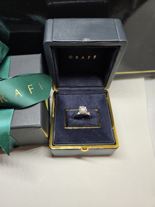 2.03ct G/VS1 TYPE  II A натуральный бриллиант. Сердца и стрелы. Кольцо