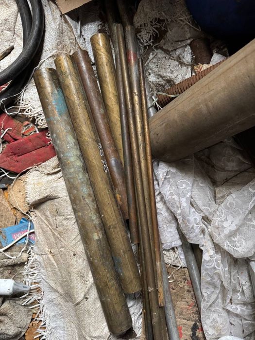 Сверла токарные патрон кулачки мечики подшипник резцы