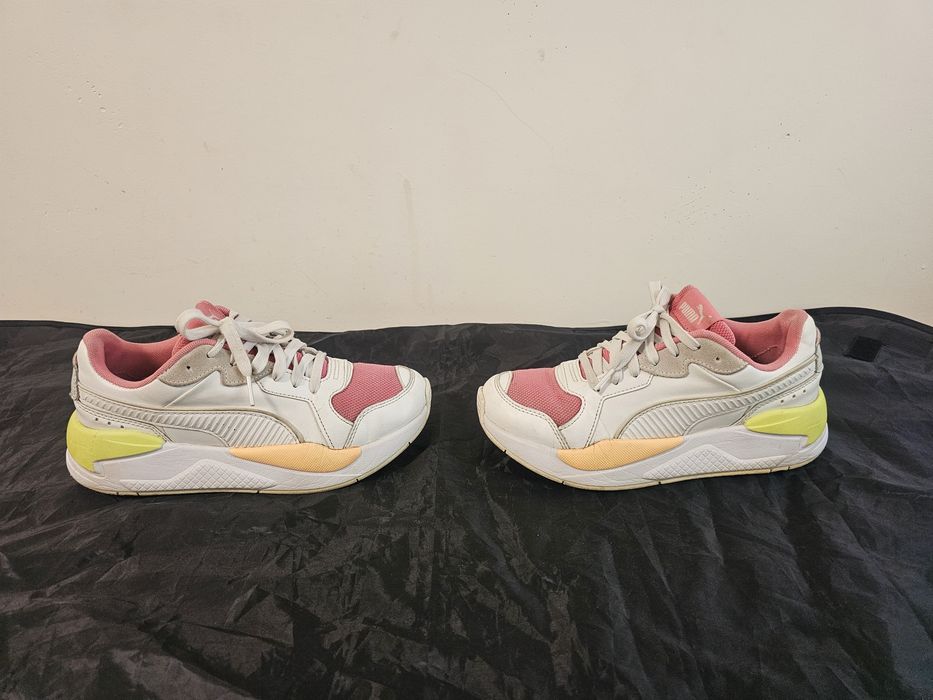 Buty sneakersy damskie Puma rozmiar 37 wkładka 23,5 cm