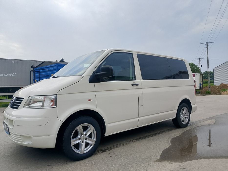 VW Transporter caravela 8 osób 1.9 TDI super stan , niski przebieg