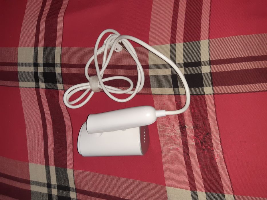 Отпариватель для одежды Filips