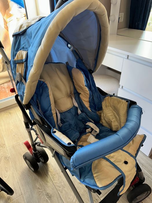 Візочок дитячий блакитний