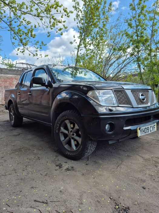 Продам нісан навара D40