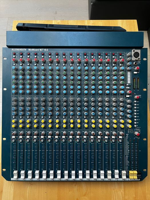 Mikser Allen & Heath MixWizard WZ3 16:2