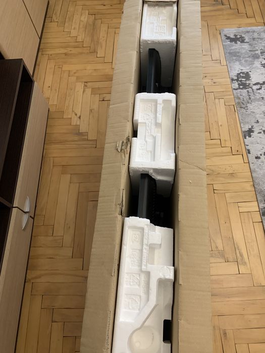 телевізор sony KDL-47W80xA 2013 року