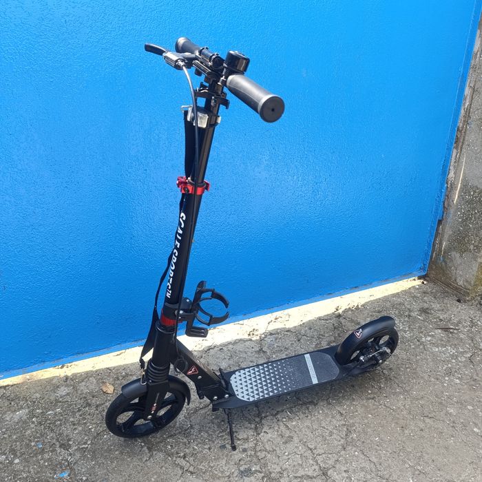 Самокат "Scale Sports"