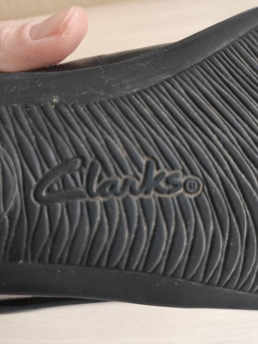 Продам балетки, туфли,мокасины женские Clarks из натуральной кожи