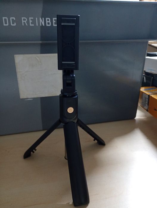 Selfie Stick & Statyw 2w1 K07