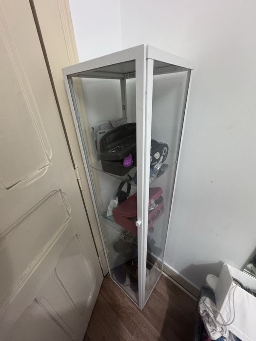 Cristaleira / Mostruario de Vidro acompanha kit de Iluminacao e tranca