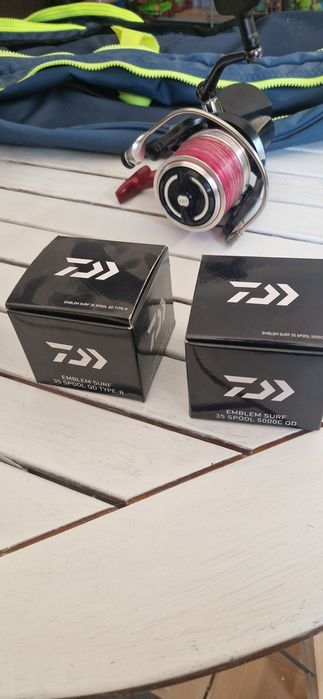 Carreto de pesca Daiwa emblem surf 3535 2