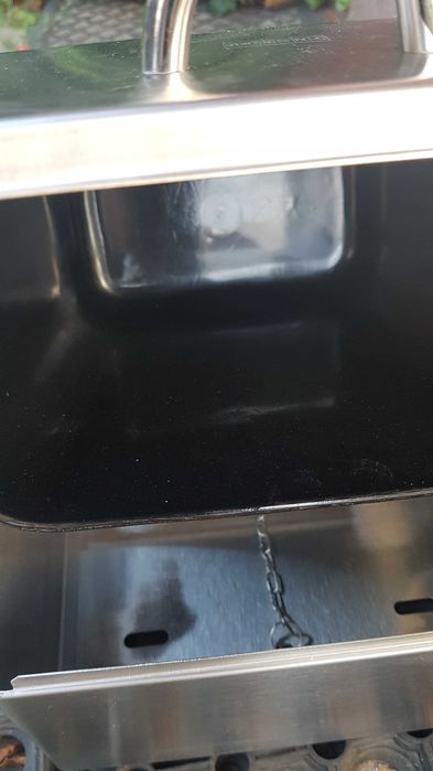 Kosz na odpady sanitarne firmy Franke