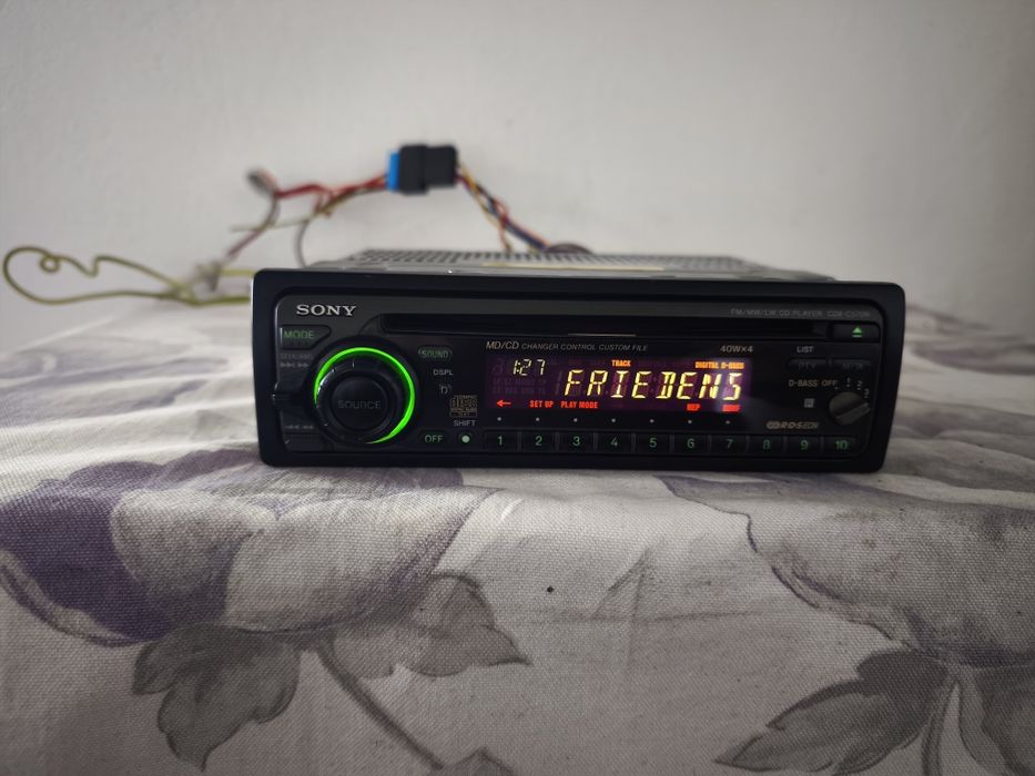 Radio samochodowe Sony lata 90 wyjście na zmieniarkę dwa kolory