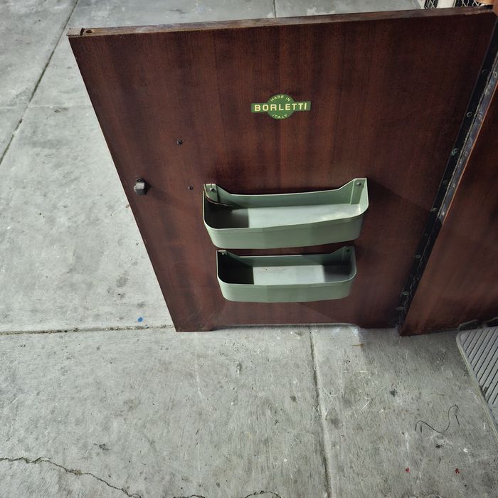 Máquina costura borlleti