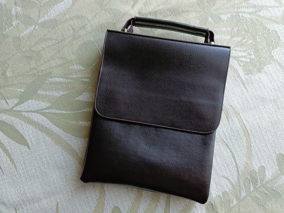 Продам барсетку сумку