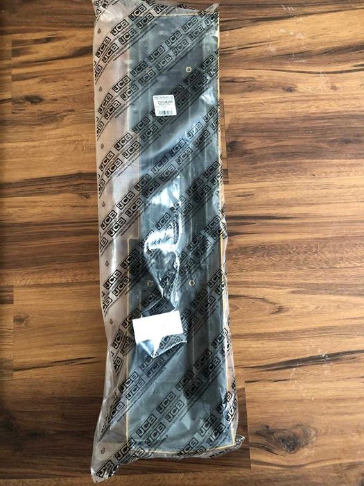 Oryginalna osłona górna JCB 8025  8026